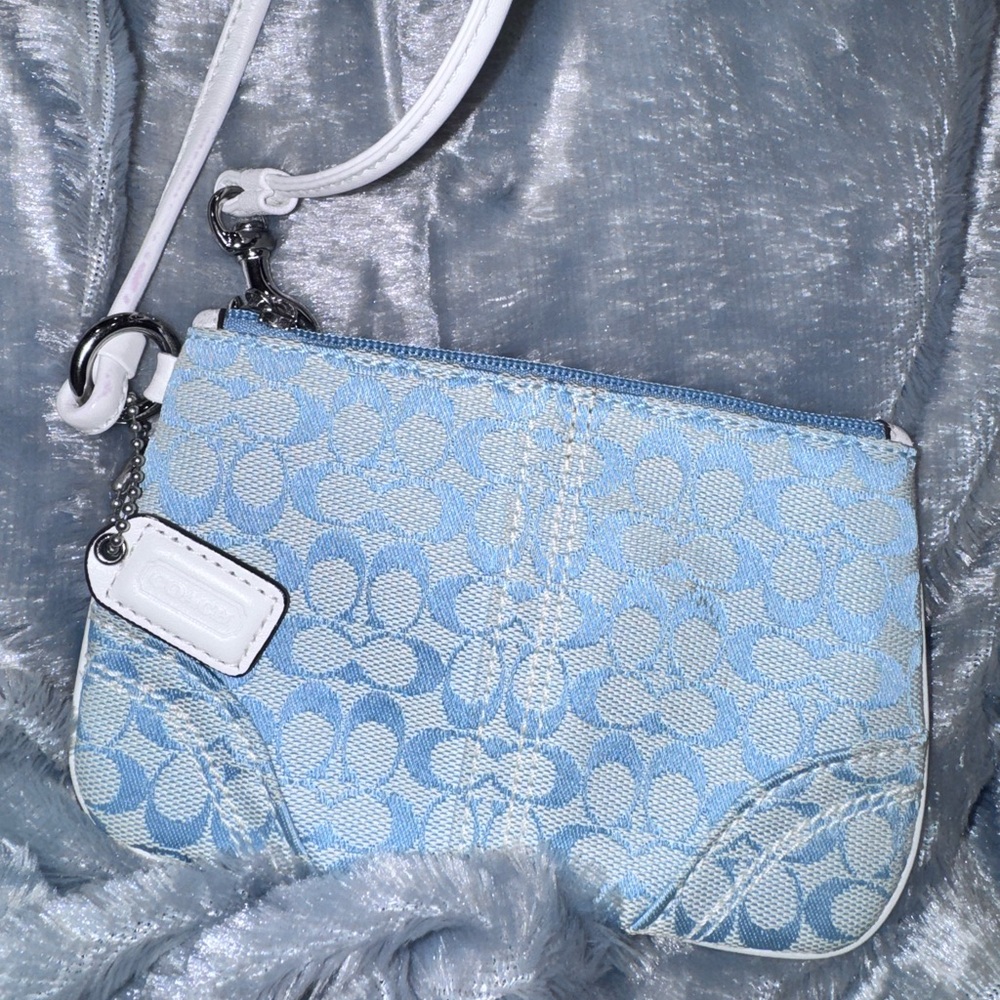 Coach Light Blue Signature Jacquard Wristlet w/hangtag